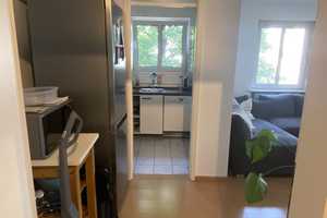 Modernisierte 2-Zimmer-Wohnung mit Balkon und Einbauküche in München – München – Vorschaubild 13