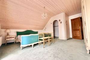 Außergewöhnliches Einfamilienhaus mit Einliegerwohnung, Wellnessbereich und traumhaftem Garten – Die vollständige Adresse der Immobilie erhältst du vom Anbieter., 81249 Lochhausen, München – Vorschaubild 20