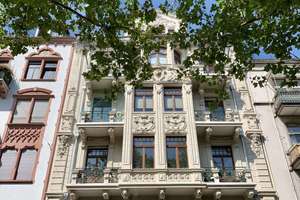 +++Aufwendig modernisierte Altbauwohnung+++Über den Dächern von Wiesbaden+++ – Die vollständige Adresse der Immobilie erhältst du vom Anbieter., 65185 Westend / Bleichstraße, Wiesbaden – Vorschaubild 1