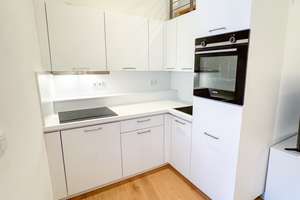 AB 01.08.2026, NEU SANIERT 2024,  MÖBLIERTES 32QM 1-ZIMMER APARTMENT REGENSBURG ZENTRUM 80M VOM DOM – Die vollständige Adresse der Immobilie erhältst du vom Anbieter., 93047 Innenstadt, Regensburg – Vorschaubild 2