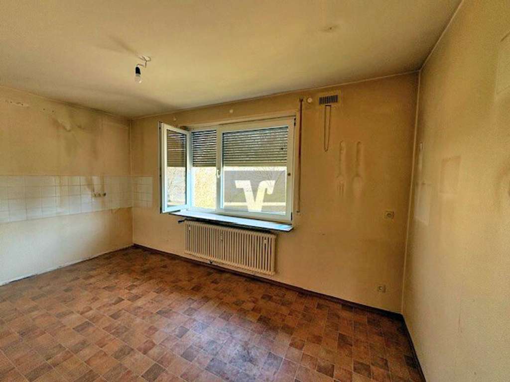 Immobilie in Mannheim - MA-Niederfeld: Großzügige 3-Zimmer-Wohnung auf Erbpacht mit viel Potenzial! - Bild 4