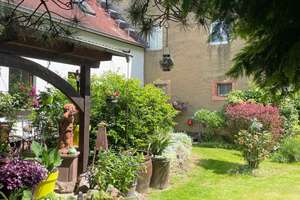 Vielseitiges Bauerngut mit Werkstatt, Garagen und großem Garten – Wohnen, Arbeiten und Verwirklichen – Die vollständige Adresse der Immobilie erhältst du vom Anbieter., 4643 Geithain – Vorschaubild 2