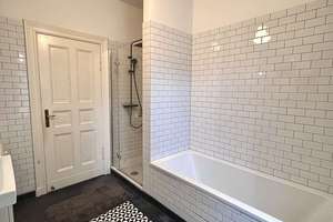 Altbau-Ikone mit Lift, Balkon, Stuck & High-End-Design - Friedrichshain Bestlage – Die vollständige Adresse der Immobilie erhältst du vom Anbieter., 10243 Friedrichshain, Berlin – Vorschaubild 22