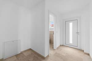 Modernes Neubau-REH Ost in Bruckmühl – direkter TG-Zugang – Die vollständige Adresse der Immobilie erhältst du vom Anbieter., 83052 Bruckmühl – Vorschaubild 4