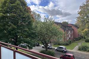 Sanierte und sehr helle 2-Zi.-Wohnung mit Westbalkon in Bramfeld – Ilenkruut 15a, 22179 Bramfeld, Hamburg – Vorschaubild 2