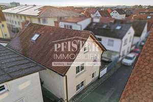 Zweifamilienhaus + Einliegerwohnung in zentraler Lage von Hallstadt – Die vollständige Adresse der Immobilie erhältst du vom Anbieter., 96103 Hallstadt – Vorschaubild 3