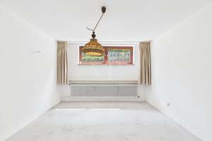 Repräsentative Unternehmer-Villa mit DG-ELW und Atelier in hervorragender und ruhiger Wohnlage – Die vollständige Adresse der Immobilie erhältst du vom Anbieter., 85051 Süd, Ingolstadt – Vorschaubild 13