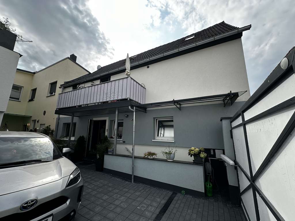 Immobilie in Groß-Zimmern - Top saniertes 1 FH mit 2 sep. Wohnungen in Groß-Zimmern - Bild 1