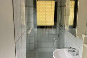 Köln-Merheim, Großraumwohnung 70 qm, Einbauküche u. Gartenterrasse mit Markise - provisionsfrei – Die vollständige Adresse der Immobilie erhältst du vom Anbieter., 51109 Merheim, Köln – Vorschaubild 5