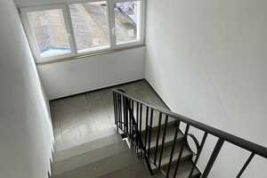Helle neuwertige 3-Zimmer-Dachgeschosswohnung mit neuer Küche – Hohenstaufenstraße 56, 75177 Pforzheim – Vorschaubild 8