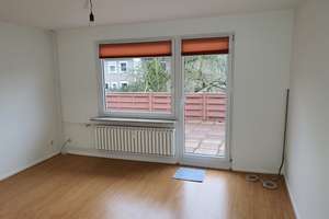 Mehrfamilienhaus mit 3 Wohneinheiten, Vollkeller,  in Wolfsburg-Hellwinkel -maklerfrei- – Die vollständige Adresse der Immobilie erhältst du vom Anbieter., 38446 Hellwinkel, Wolfsburg – Vorschaubild 3