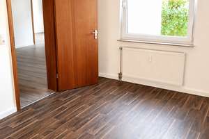 Zentral Wohnen mit schönem Blick ins Umland - teilmodernisierte 2 Zimmer ETW mit TG-Platz – Siegburger Str. 60, 53229 Beuel-Ost, Bonn – Vorschaubild 5