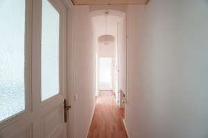 Schöne Wohnung in attraktiver Stadtvilla * Stuck * EBK* Balkon – Manteuffelstraße 8, 12203 Lichterfelde, Berlin – Vorschaubild 7