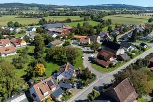 NATURNAHES FAMILIENPARADIES! Liebevoll modernisierte Doppelhaushälfte mit modernem Energiekonzept – Die vollständige Adresse der Immobilie erhältst du vom Anbieter., 88682 Salem – Vorschaubild 8
