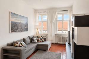 2-Zimmer-Altbaucharme in Bestlage – 10439 Prenzlauer Berg, Berlin – Vorschaubild 2