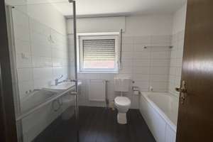 Freistehendes Einfamilienhaus mit Garage und tollem Grundstück – Lindkenshofer Weg 24, 45279 Horst, Essen – Vorschaubild 13