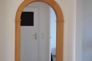 Schöne drei Zimmer Wohnung nach der Renovierung. – Singerstrasse 38, 10243 Friedrichshain, Berlin – Vorschaubild 1