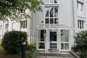 Helle, großzügige 3-Zimmer-Wohnung mit Süd-Westbalkon in ruhiger Wohnanlage zu vermieten – Ermlandstraße 17, 81929 Englschalking, München – Vorschaubild 2