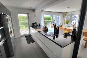 +++Bibertal, 
modernes und 
exklusives EFH, 
ca. 195 m² Wfl., 
Doppelgarage, 
Carport, Pool+++ – Günzburg (Kreis) – Vorschaubild 14