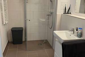 Geräumige 4‑Zimmer Wohnung in Jena-Zwätzen – Die vollständige Adresse der Immobilie erhältst du vom Anbieter., 7743 Zwätzen, Jena – Vorschaubild 8