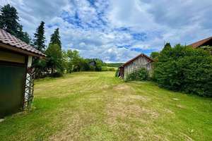 Großes Grundstück trifft auf großes Potenzial – Sanierungsbedürftiges EFH mit ca. 2.452 m² Grund – Dürnberger Straße 12, 93192 Wald – Vorschaubild 1