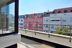 Freie 2-Zimmer-Wohnung mit Dachterrasse und Fahrstuhl nur 300 Meter vom Kudamm! – Die vollständige Adresse der Immobilie erhältst du vom Anbieter., 10629 Charlottenburg, Berlin – Vorschaubild 2