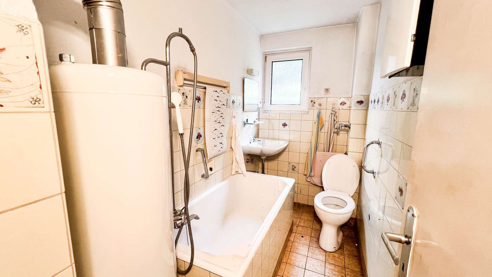 Immobilie in Weißbach - Großzügiges Einfamilienhaus mit Entwicklungspotenzial - Bild 3