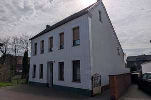 Geräumiges 6,5-Zimmer-Haus mit viel Potential und großem Grundstück u – Die vollständige Adresse der Immobilie erhältst du vom Anbieter., 47228 Bergheim, Duisburg – Vorschaubild 3