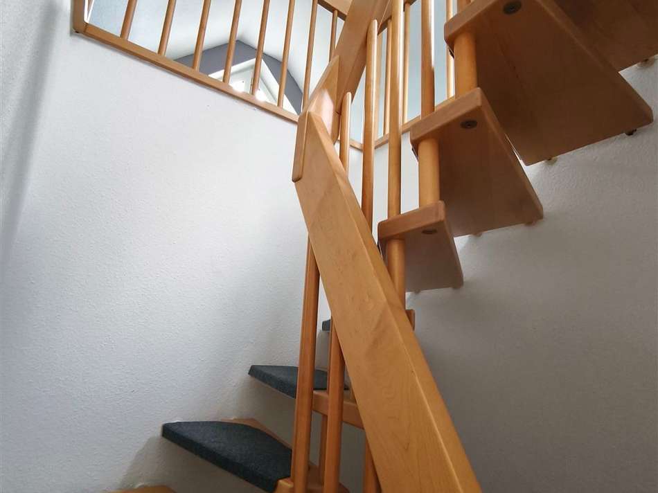 Treppenzugang zu Raum 2