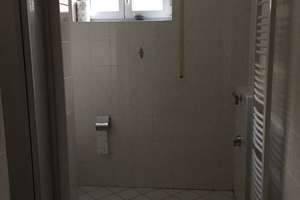 Helle Gartenwohnung mit 2. Bad und Hobbyraum im Untergeschoss! – Haseneystr. 17, 81377 Großhadern, München – Vorschaubild 11
