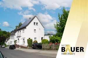Zweifamilienhaus mit großer Lagerhalle und traumhaften Grundstück in Remscheid