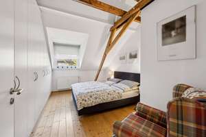 Exklusives Wohnen in Bestlage - Lorettoviertel! Altbau-Charme trifft moderne Dachgeschosswohnung! – Die vollständige Adresse der Immobilie erhältst du vom Anbieter., 40219 Unterbilk, Düsseldorf – Vorschaubild 13
