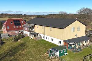 Vermietetes Mehrfamilienhaus mit 7 Wohnungen, 1 Appartement und großer Lagerfläche – Die vollständige Adresse der Immobilie erhältst du vom Anbieter., 24884 Geltorf – Vorschaubild 2