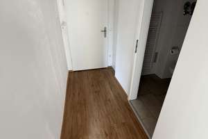 Sanierte 1-Zi.-Whg. mit Süd-Balkon * ab 01.06.2026 – Stettenstr. 2, 86150 Bahnhofs-, Bismarckviertel, Augsburg – Vorschaubild 7