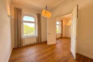 Kaufen & Einziehen: Stylischer Altbau mitten in der City – Die vollständige Adresse der Immobilie erhältst du vom Anbieter., 33602 Mitte, Bielefeld – Vorschaubild 2