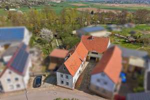 Butzbach-Griedel: Große Hofreite mit 182 m² Wohnfläche und 809 m² Grundstück zur Sanierung