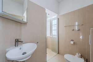 Stilvolle Altbauwohnung mit 2 Bädern & Fischgrätparkett in Schmargendorf ! – Salzbrunner Straße 40, 14193 Schmargendorf, Berlin – Vorschaubild 12