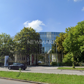 Repräsentative Büroflächen mit viel Glas & Licht