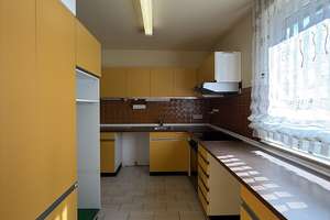 Gepflegtes Zweifamilienhaus im ruhigen Stadtteil von Fellbach – Die vollständige Adresse der Immobilie erhältst du vom Anbieter., 70734 Fellbach – Vorschaubild 26