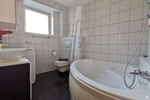 Property thumbnail 14