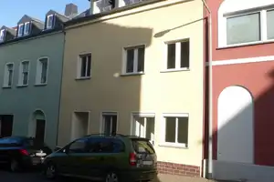 saniertes EFH in Meerane mit Balkon und kleiner Werkstatt in Zentrumsnähe – Zwickau (Kreis) – Vorschaubild 1
