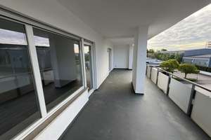 Großzügige 3-Zimmer-Wohnung (108m²) mit Balkon in Augsburg-Lechhausen – Die vollständige Adresse der Immobilie erhältst du vom Anbieter., 86165 Lechhausen-Ost, Augsburg – Vorschaubild 2