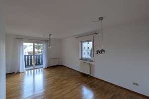 Helle 4-Zimmer-Wohnung mit Balkon in Garching bei München – Die vollständige Adresse der Immobilie erhältst du vom Anbieter., 85748 Garching bei München – Vorschaubild 1