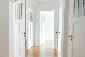 gemütliche Altbauwohnung mit Balkon