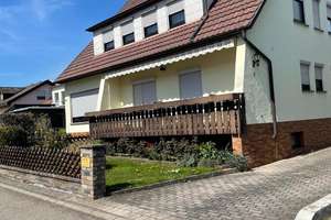1-2 Familienhaus in Öschelbronn, gepflegt ,ruhige Lage, – Die vollständige Adresse der Immobilie erhältst du vom Anbieter., 71126 Gäufelden – Vorschaubild 1