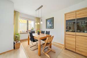 Exklusives Endreihenhaus mit Sauna und Kaminofen in bester Wohnlage von Pinneberg – Die vollständige Adresse der Immobilie erhältst du vom Anbieter., 25421 Pinneberg – Vorschaubild 10