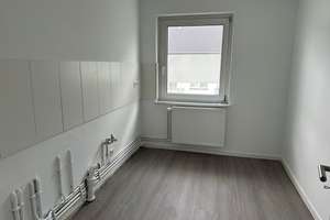 Renovierte 2,5-Zimmer-Wohnung mit Balkon – Nibelungenstr. 12, 26123 Donnerschwee, Oldenburg (Oldenburg) – Vorschaubild 3