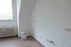 Exklusive Dachgeschoßwohnung am Rhein – Die vollständige Adresse der Immobilie erhältst du vom Anbieter., 40474 Golzheim, Düsseldorf – Vorschaubild 7