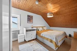 Wohnen mit Charakter – Lichtdurchflutete 3,5-Zimmer-Wohnung im obersten Geschoss – Die vollständige Adresse der Immobilie erhältst du vom Anbieter., 93105 Tegernheim – Vorschaubild 13