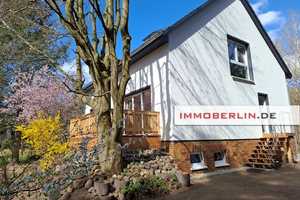 IMMOBERLIN.DE - Ersteinzug! Sehr attraktives Haus mit Südterrasse, Garage & Sonnengarten – Oberhavel (Kreis) – Vorschaubild 1